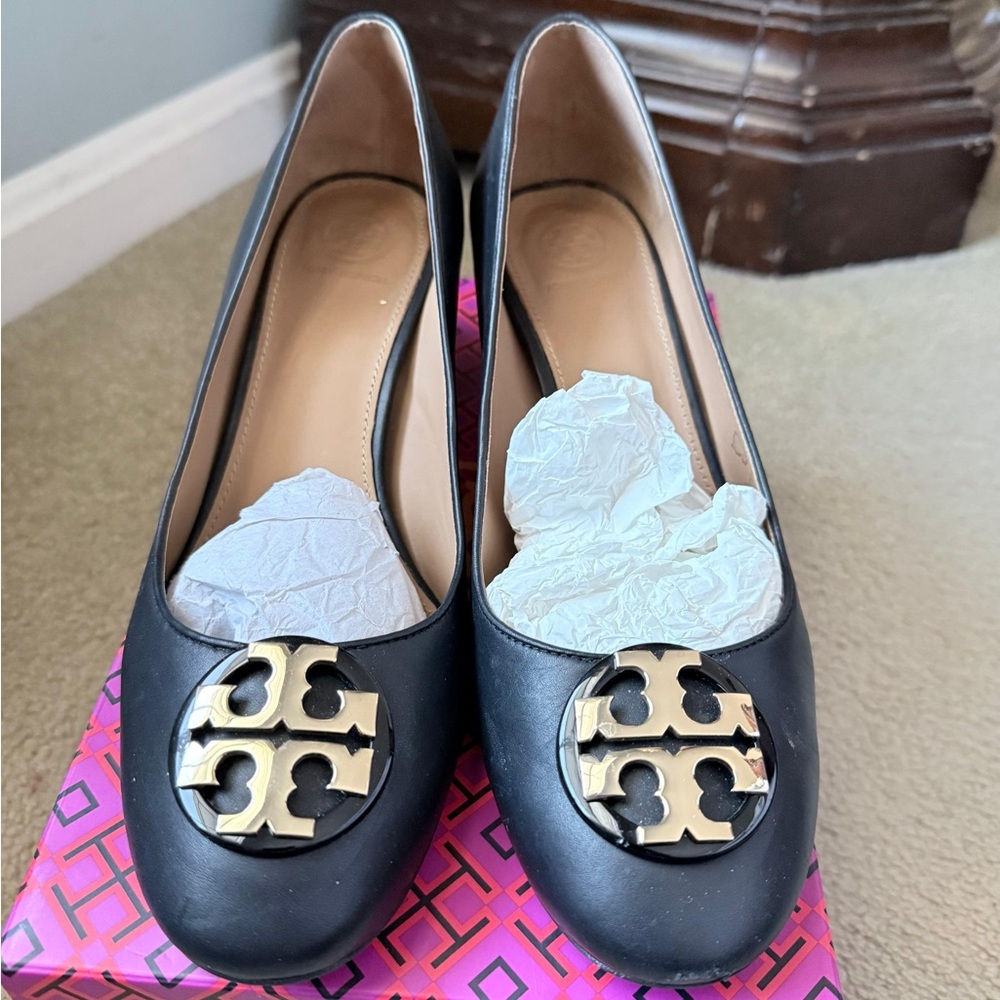 Tory Burch Black Leather Heels with Gold Logo